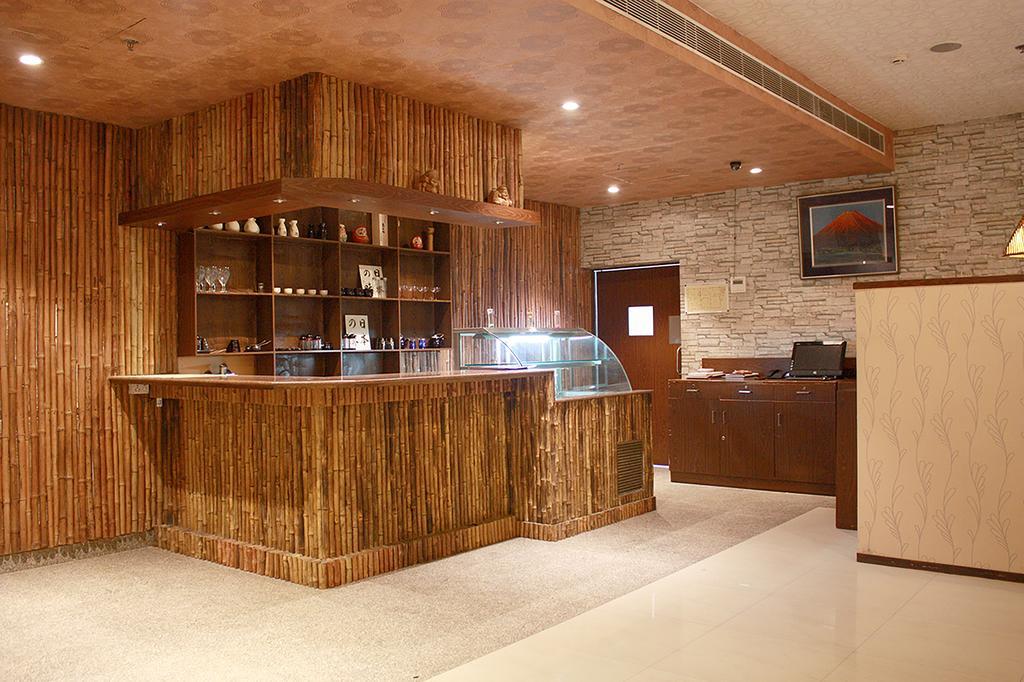 Days Hotel Neemrana Buitenkant foto