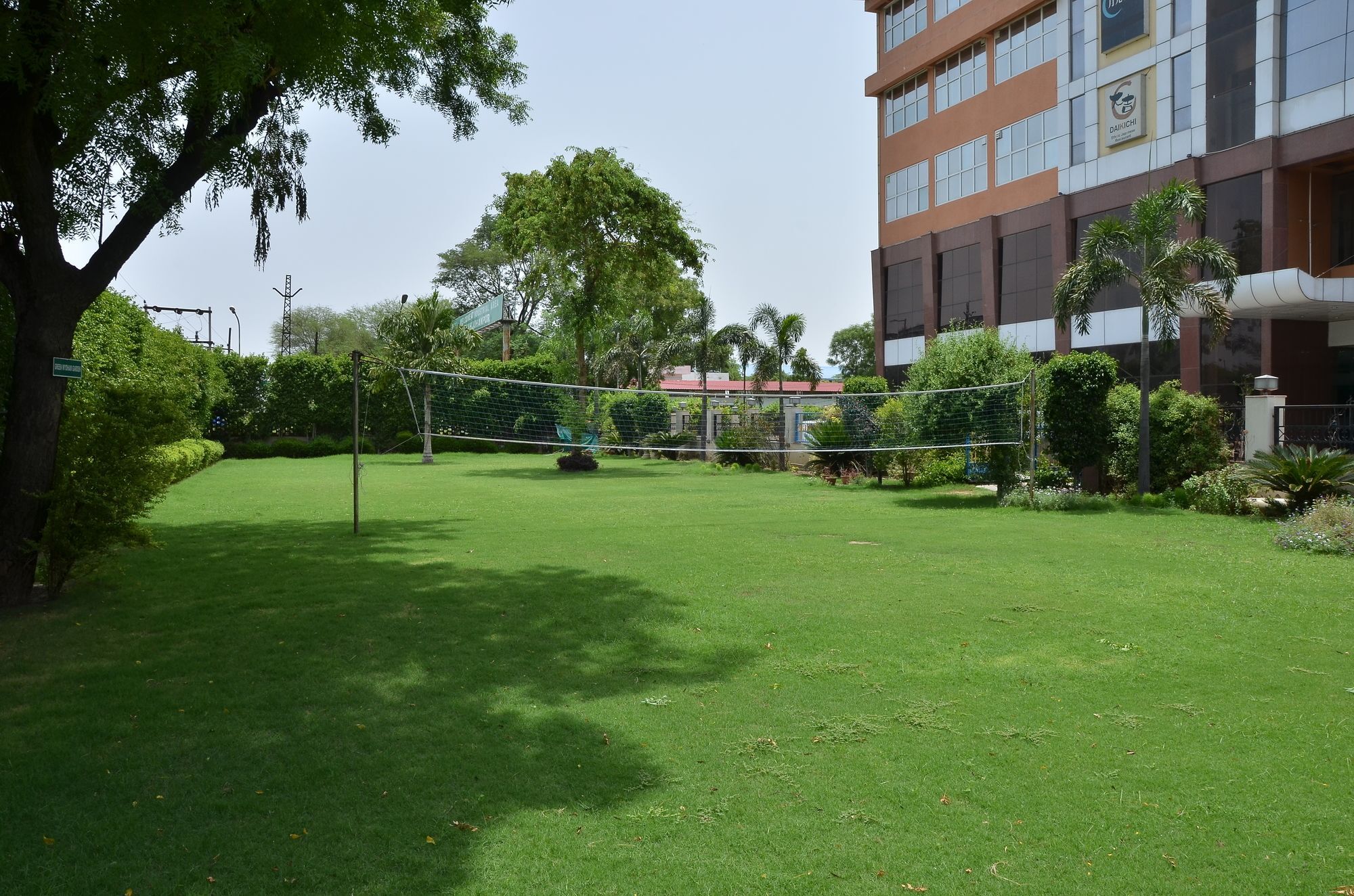 Days Hotel Neemrana Buitenkant foto